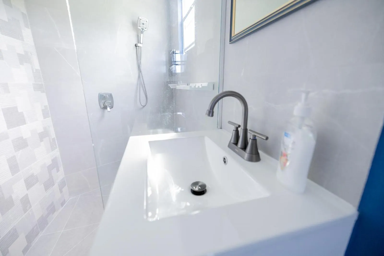 Apartment Charming Valley View Studio St. John's